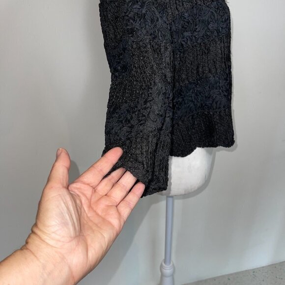 Womens Jacket Vintage 50s Black Ribbon Work Scalloped Hem Floral Embossed - Picture 8 of 13